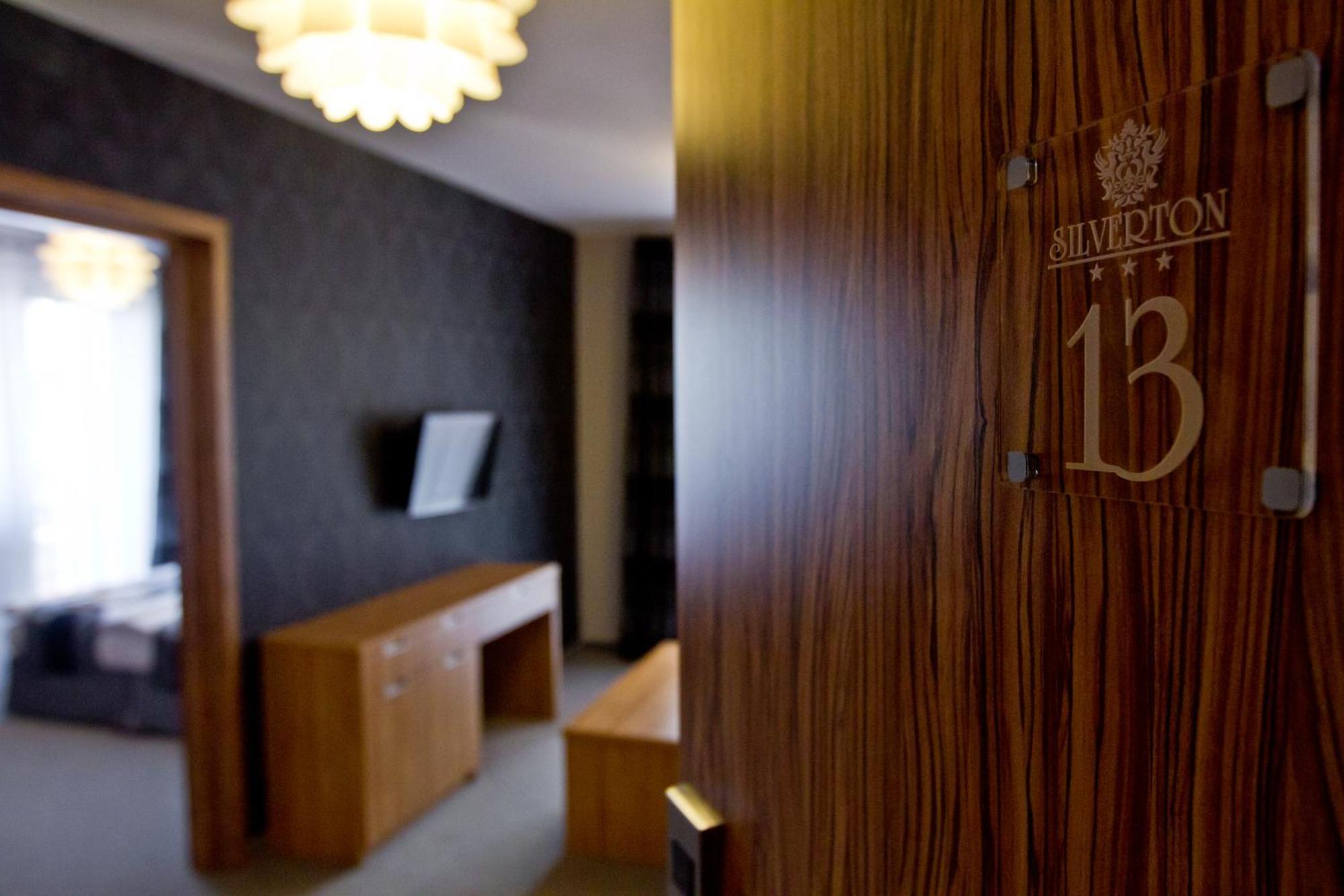 Silverton -Sauna,Jacuzzi,Mini Silownia,Bar Sezonowy, Przyjazny Rodzinom ビャウカ 部屋 写真